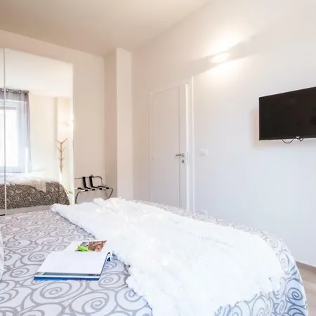 La Dotta Апартаменты *